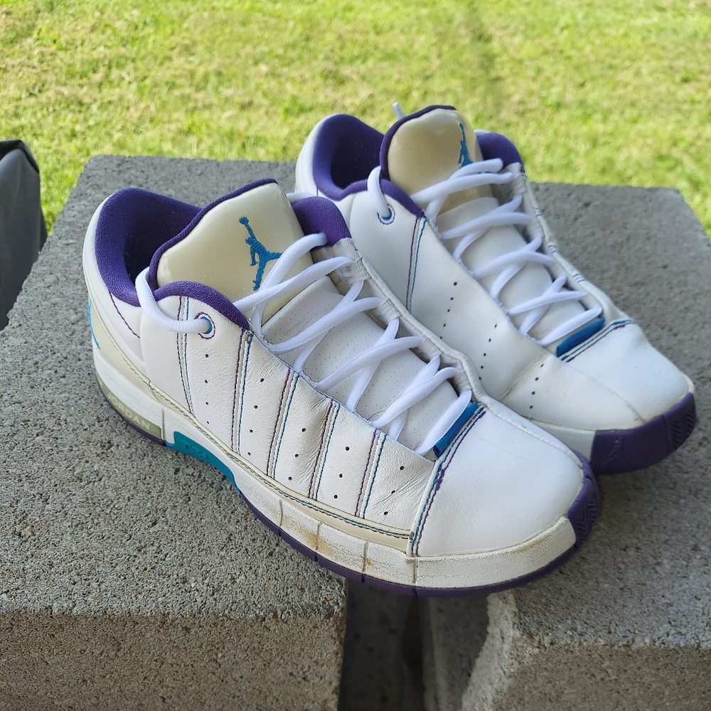 NIKE JORDAN TE2 2010